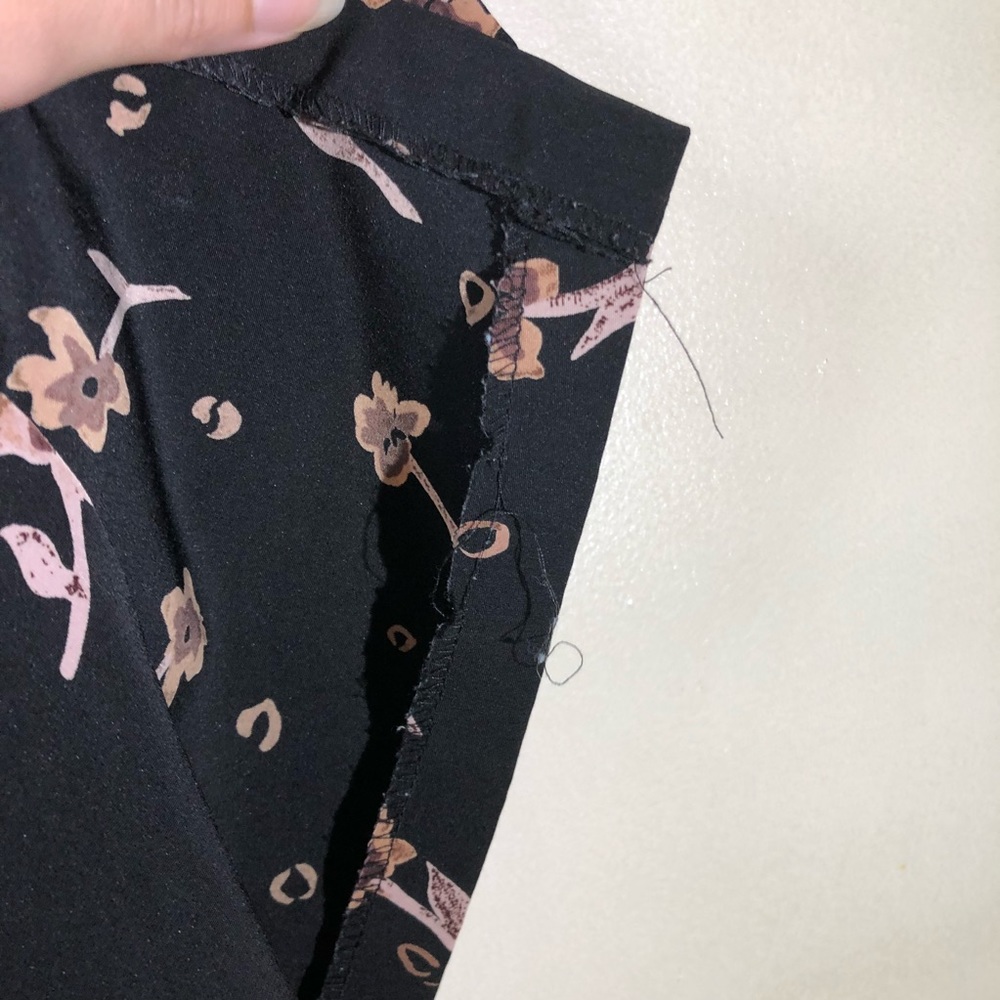 Vintage Wrapper a-line floral print black skirt sz 7/8 - Picture 5 of 7